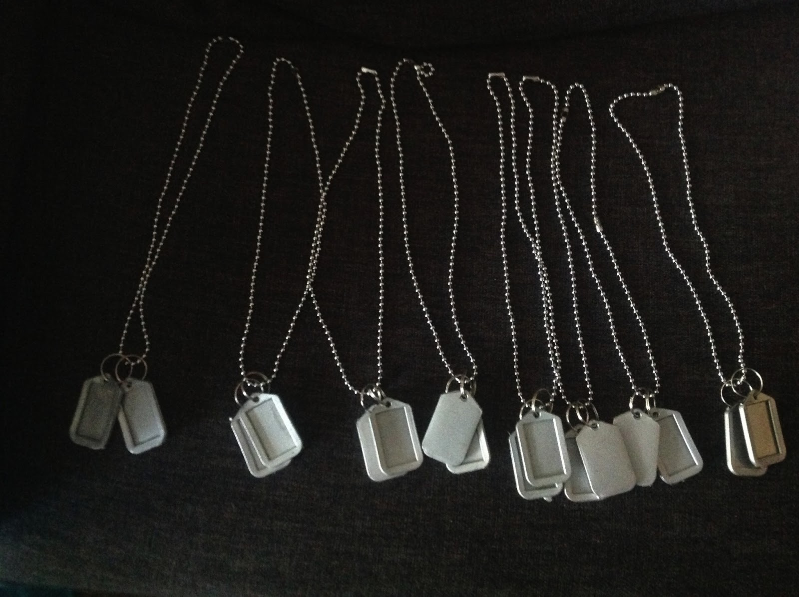 DIY Dog Tags
 LIVING LOVING CRAZY DIY Dog Tags