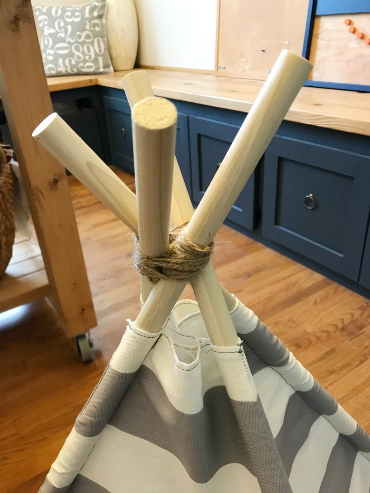 DIY Dog Tent
 DIY Dog Tent