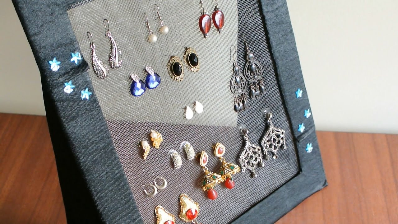 DIY Earring Organizer
 DIY Jewelry organizer Earring holder