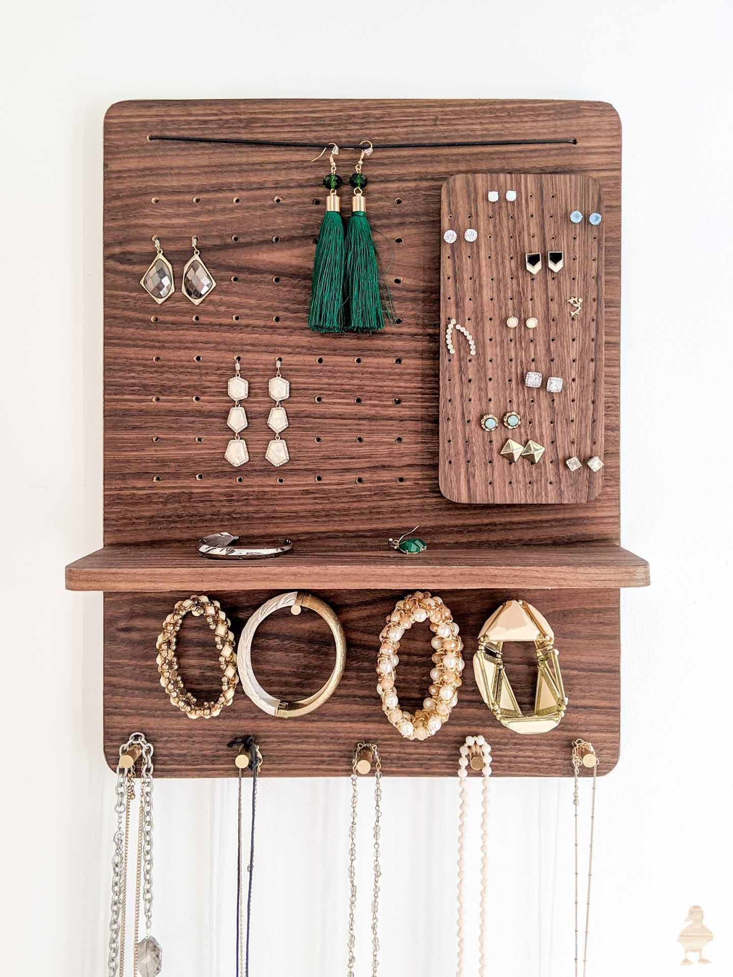 DIY Earring Organizer
 DIY Jewelry Organizer