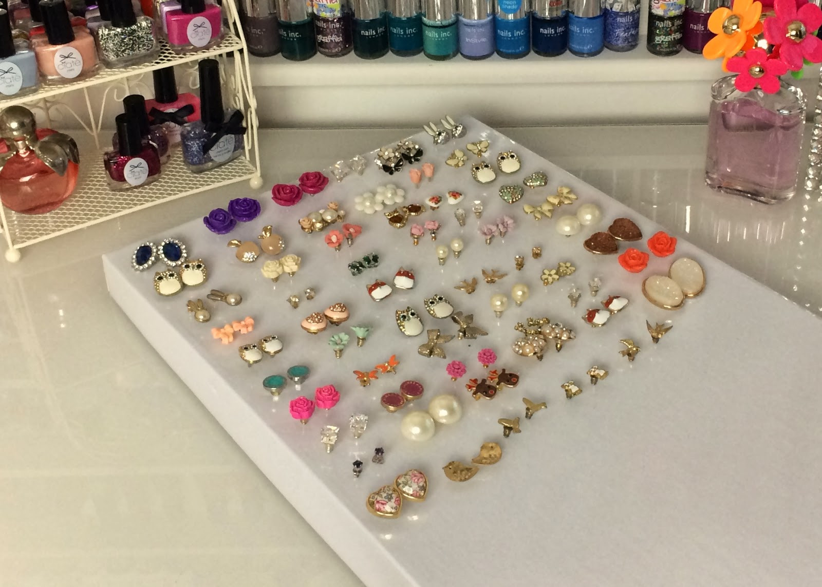 DIY Earring Organizer
 DIY quick and easy earring storage solution