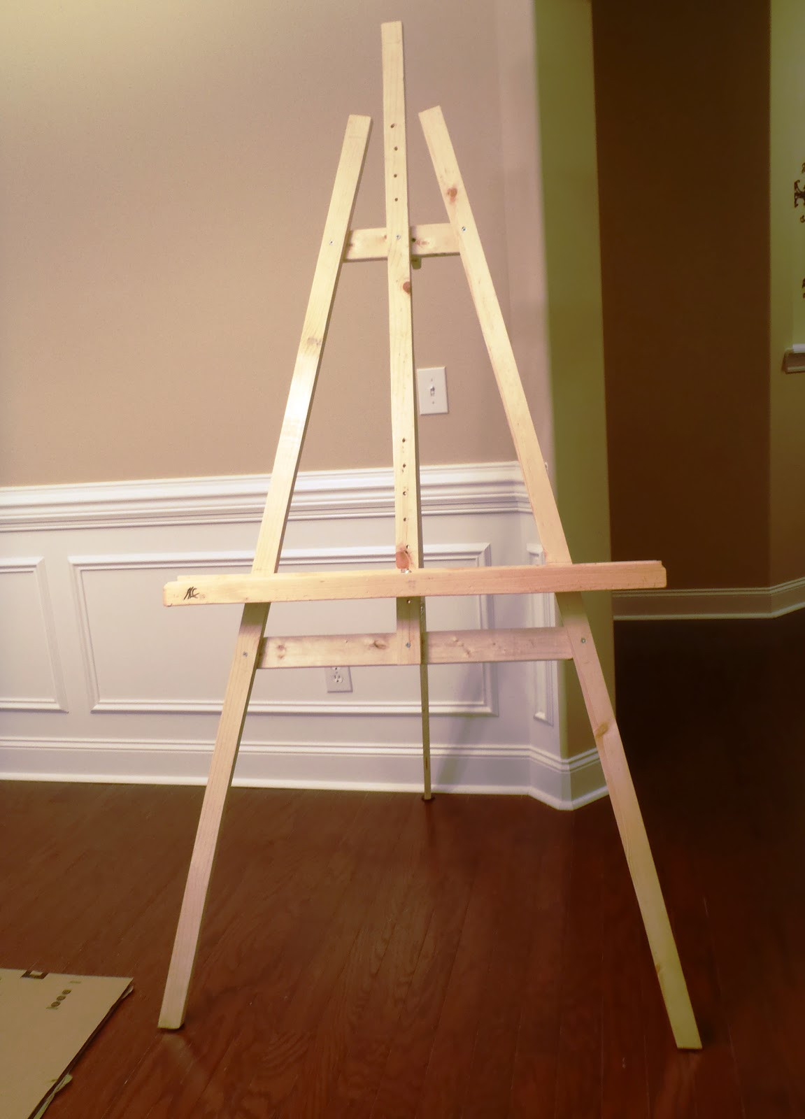 DIY Easel Plans
 Lazy Liz on Less Build a Cheap Quick and Easy Artist Easel