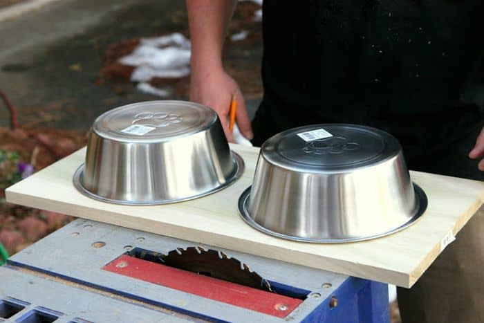 DIY Elevated Dog Bowls
 15 DIY Dog Bowl Stands How to Make Homemade Elevated Dog