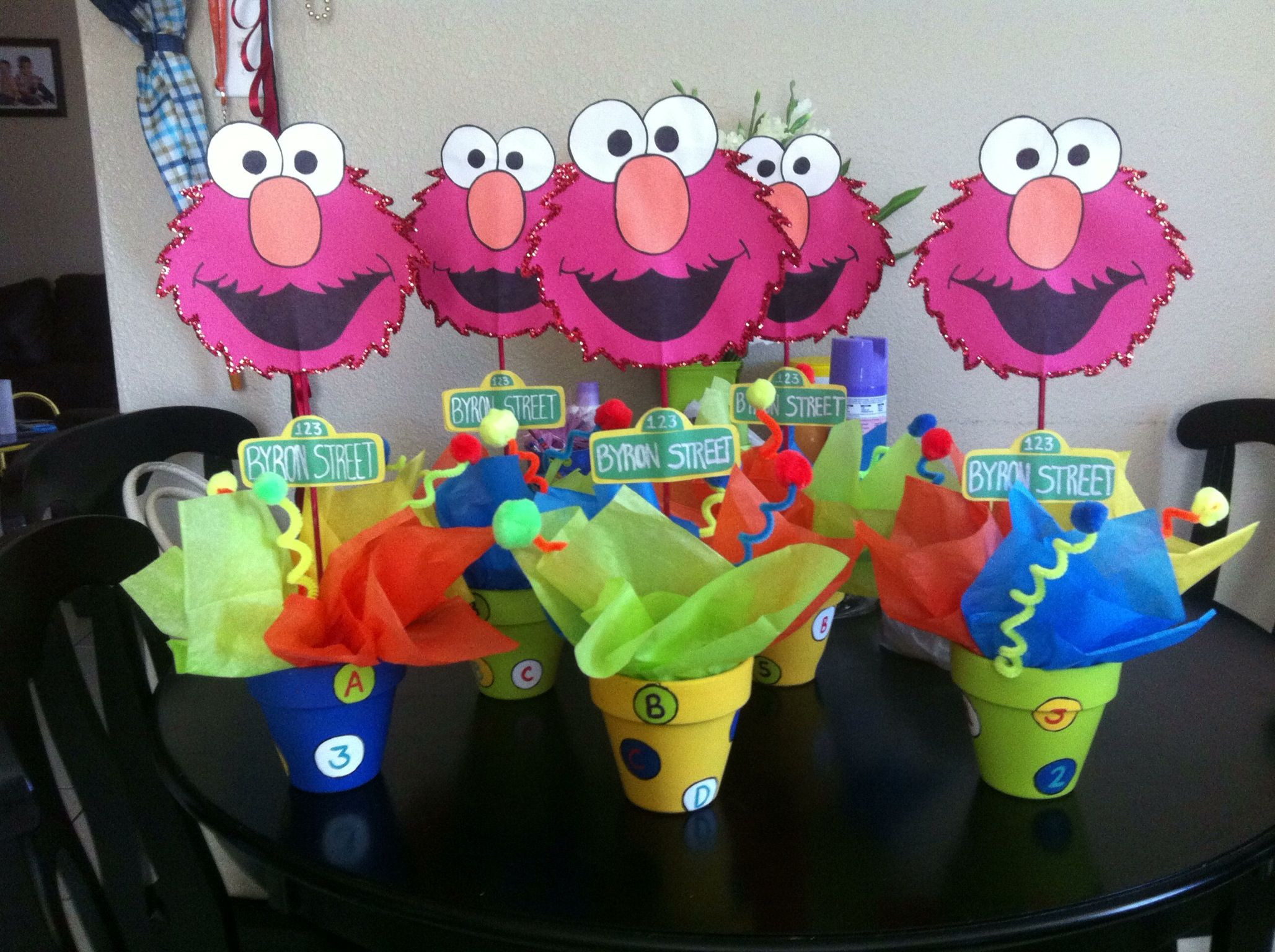 DIY Elmo Decorations
 Pin by Amazing Creations by Ivett on Kids