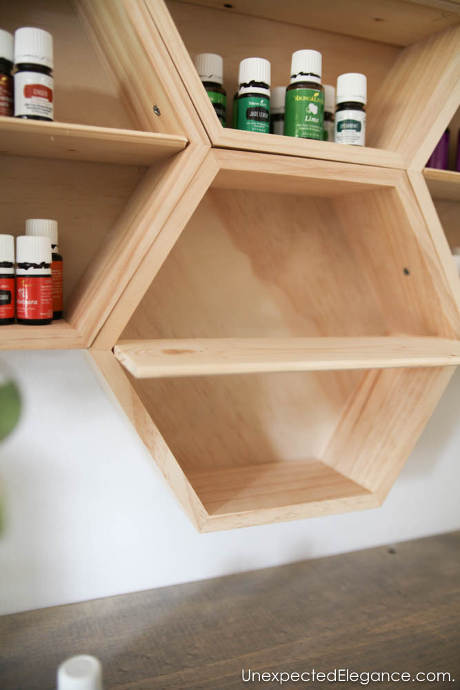 DIY Essential Oil Organizer
 Quick and EASY DIY Essential Oil Wall Storage that is Pretty