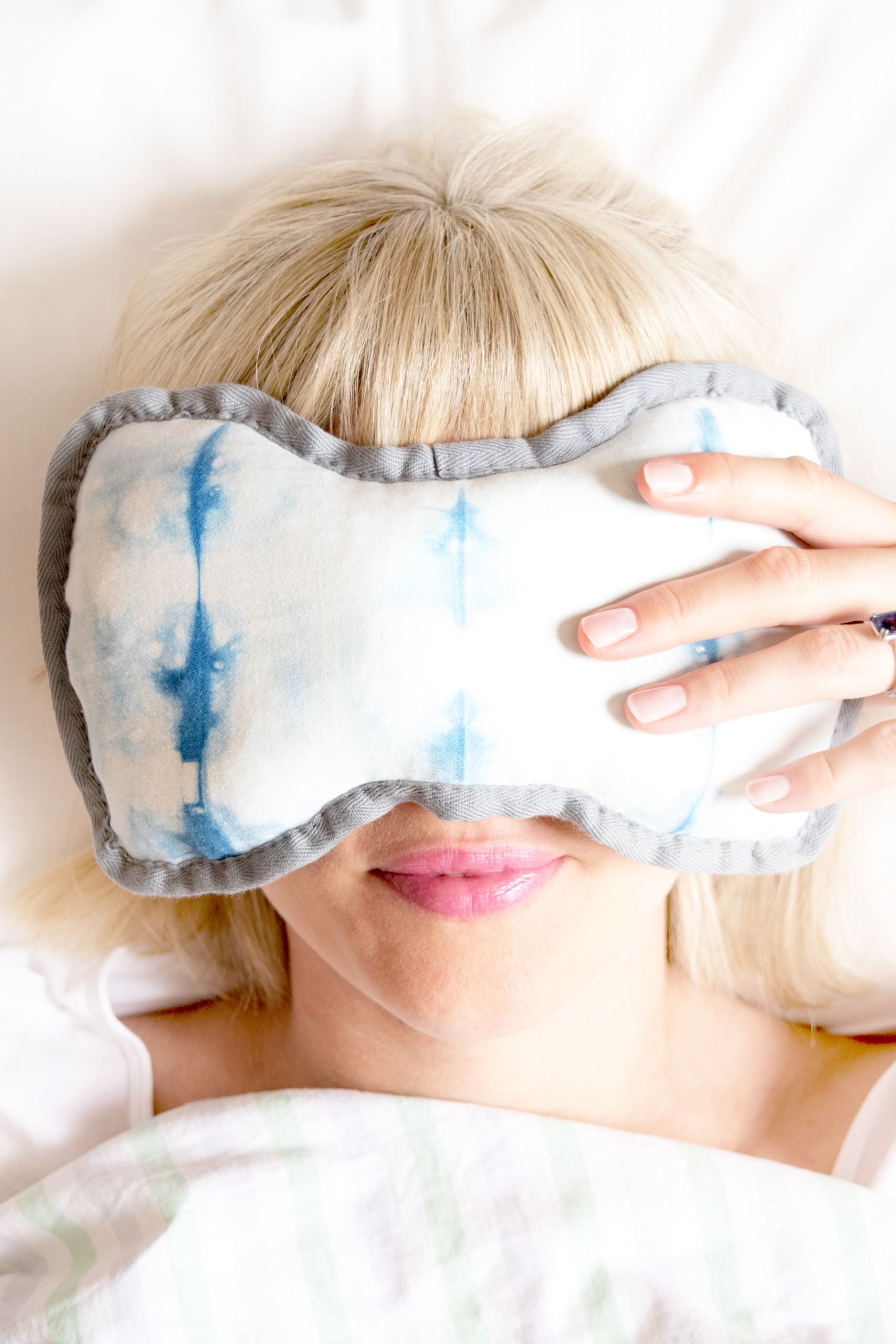 DIY Eye Masks
 HOW TO MAKE A HEATED EYE MASK [DIY TUTORIAL] – CHLOE