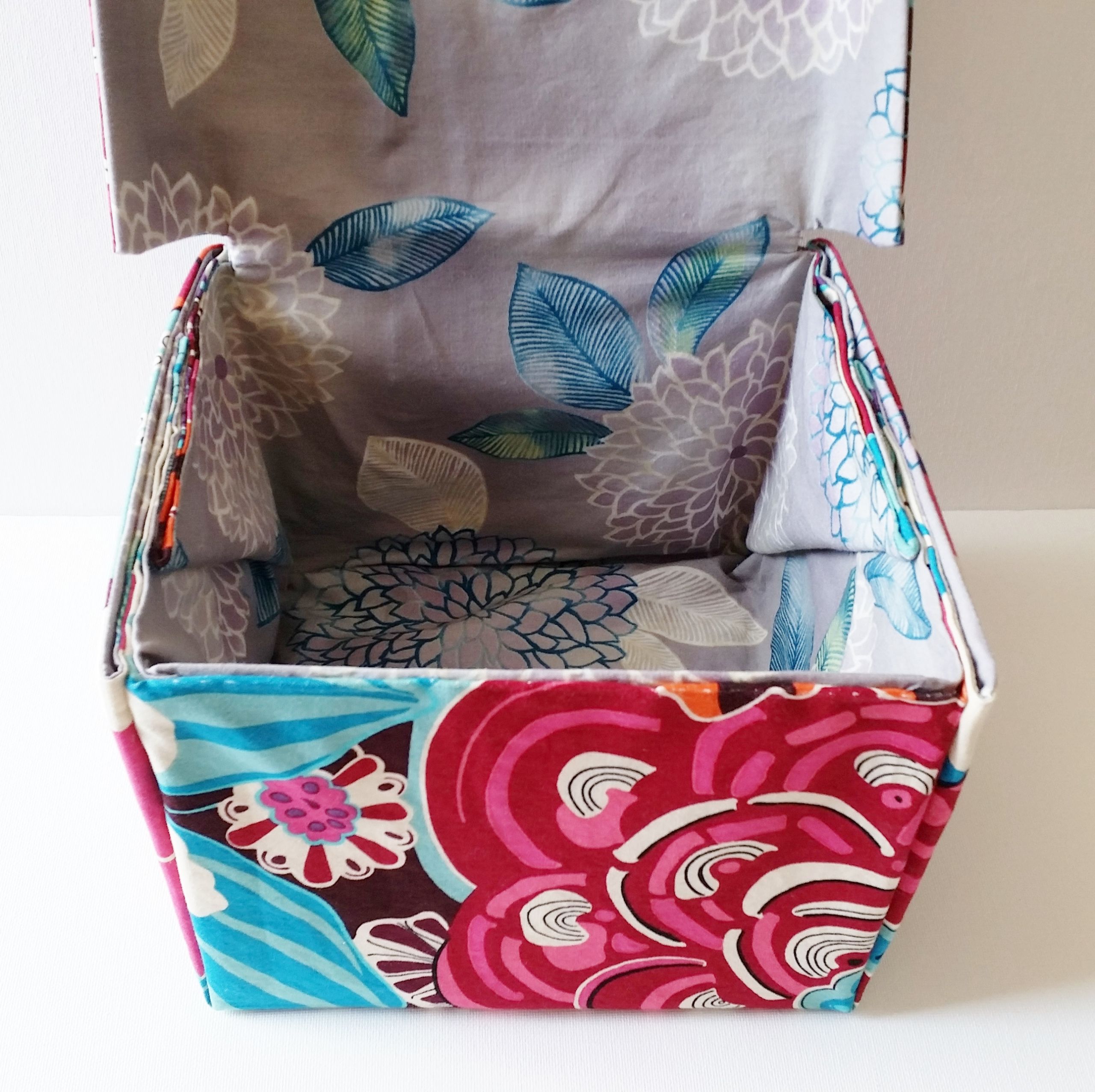 DIY Fabric Box
 DIY Fabric Box With Lid Tutorial