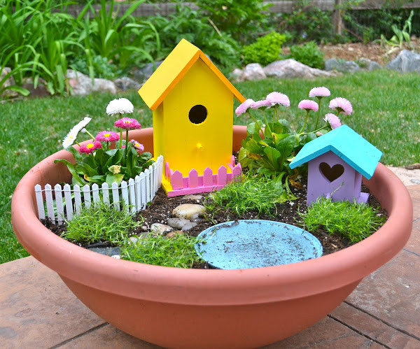 DIY Fairy Garden For Kids
 DIY Garden Ideas for Kids Life At The Zoo