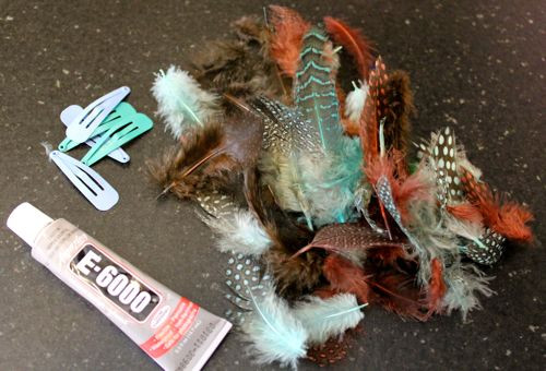 DIY Feather Hair Clips
 DIY Feather Hair Clips