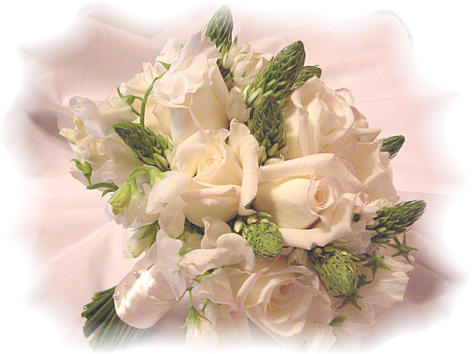 DIY Flowers For Weddings
 Brides Stretch Wedding Bud s with Do It Yourself