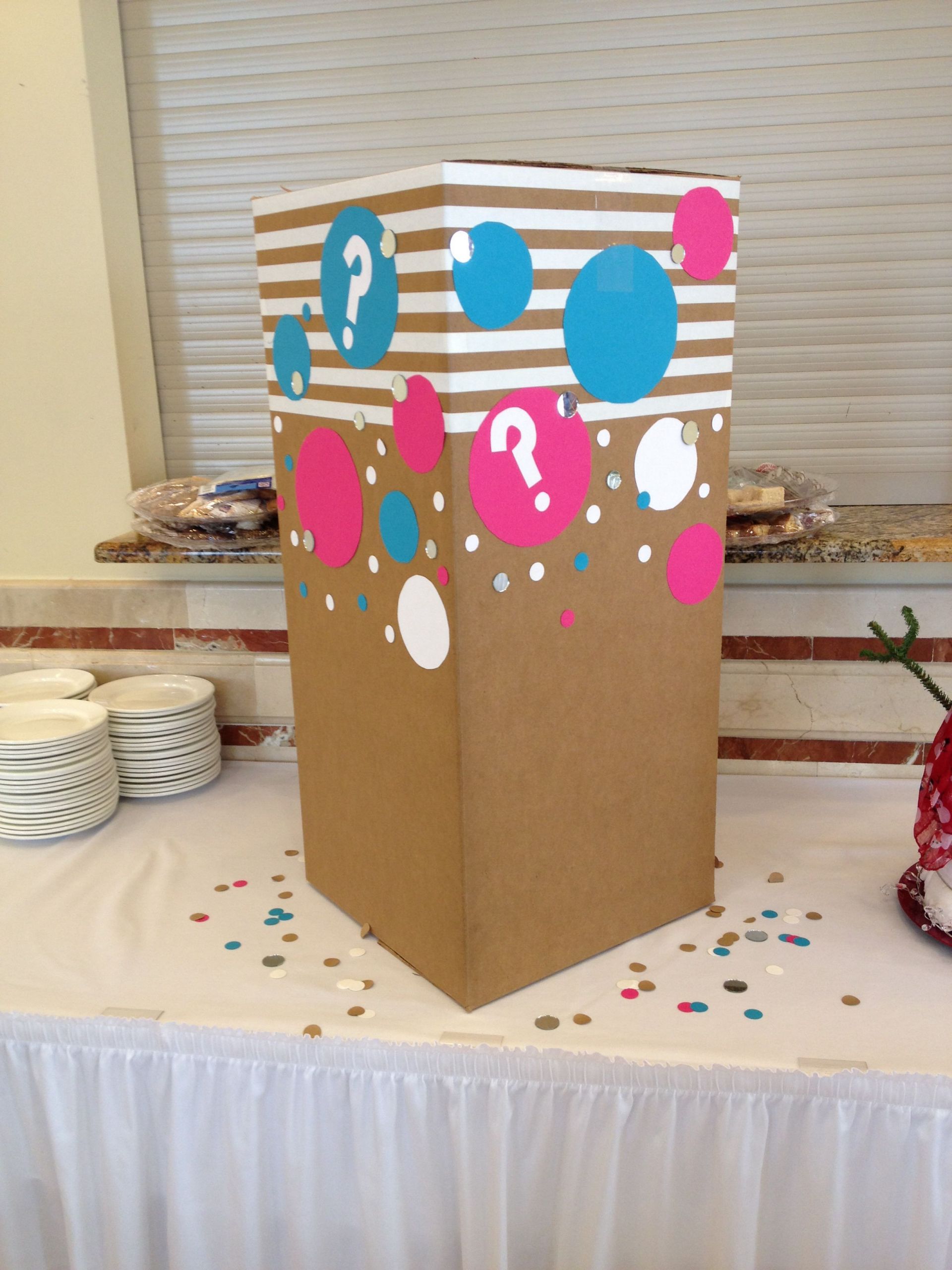 DIY Gender Reveal Box
 Gender reveal box filled with balloons