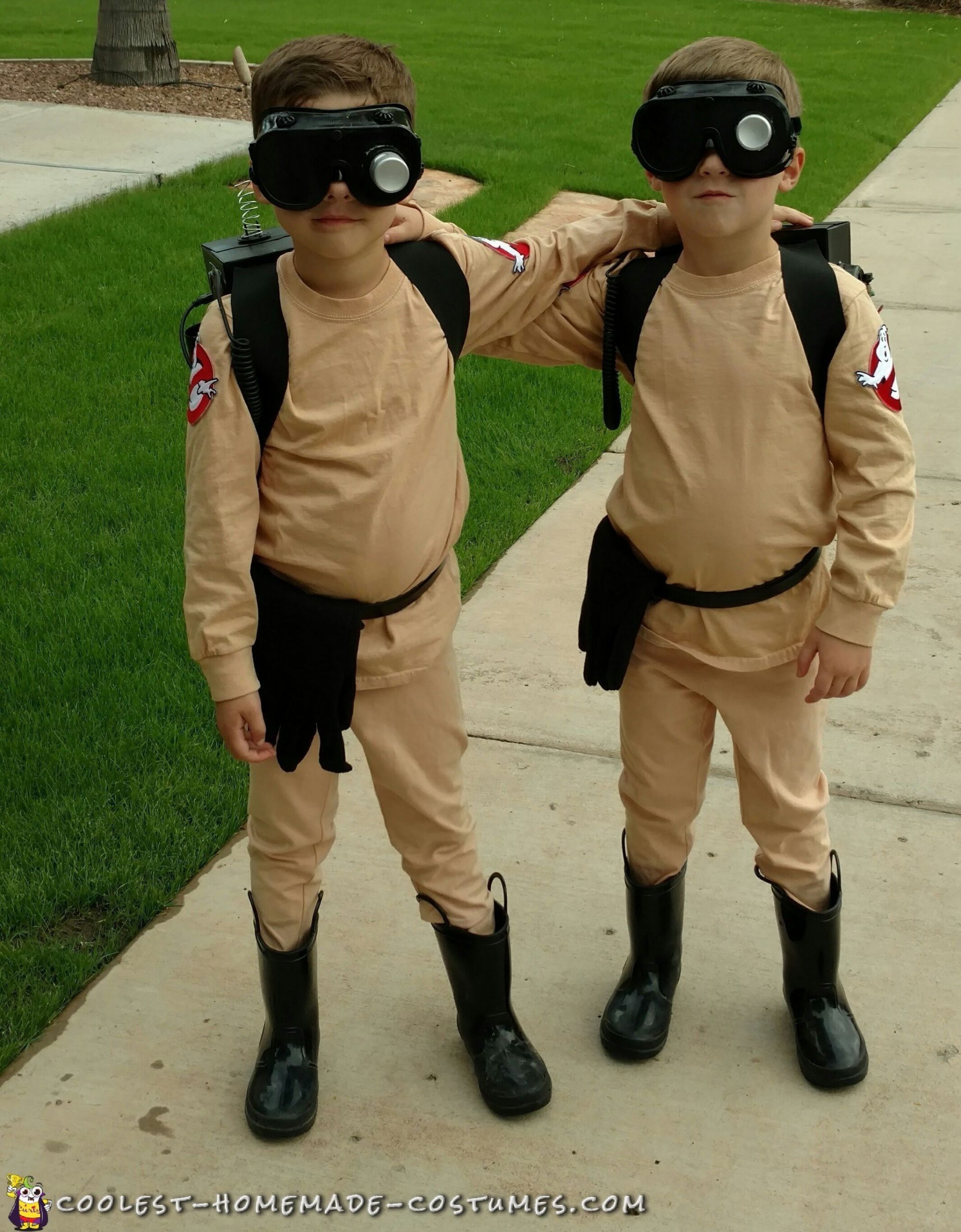 DIY Ghostbuster Costume
 Coolest DIY Ghostbusters Costumes for Halloween