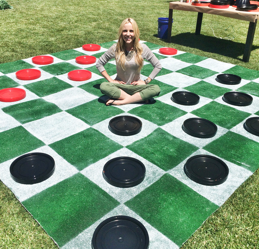 DIY Giant Outdoor Games
 These DIY Lawn Games Are Perfect for Outdoor Entertaining