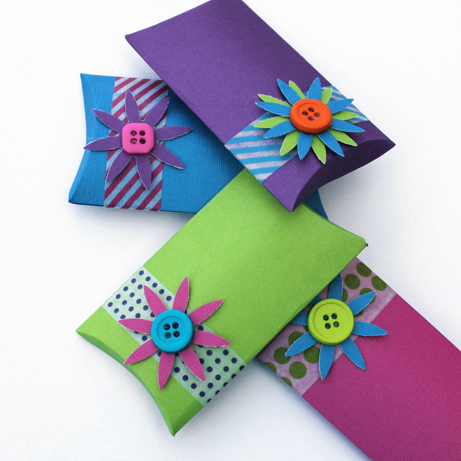 DIY Gift Boxes
 Best DIY Jewelry Card and Gift Box Tutorials