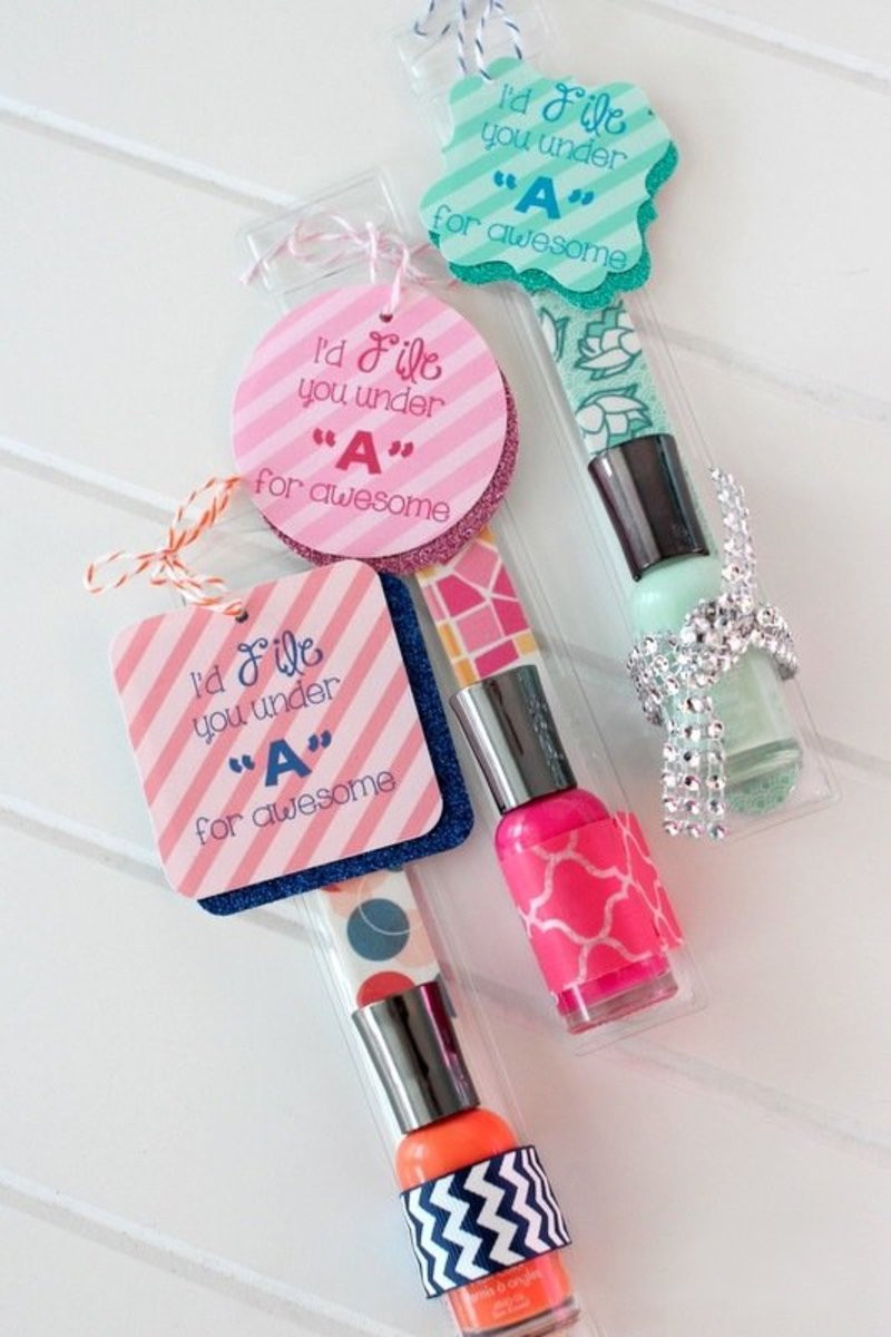 DIY Girl Birthday Gifts
 Fab Homemade Gifts for Teen Girls That Look Store Bought