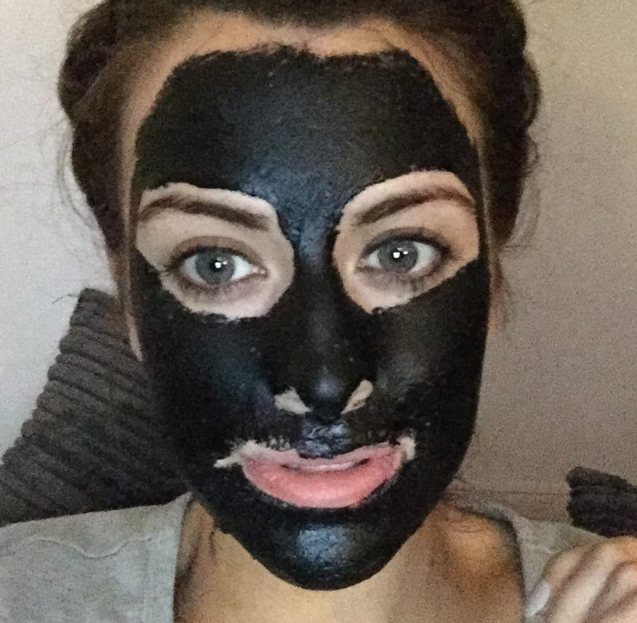 DIY Glue Face Mask
 Charcoal and GLUE face mask The results Eleise