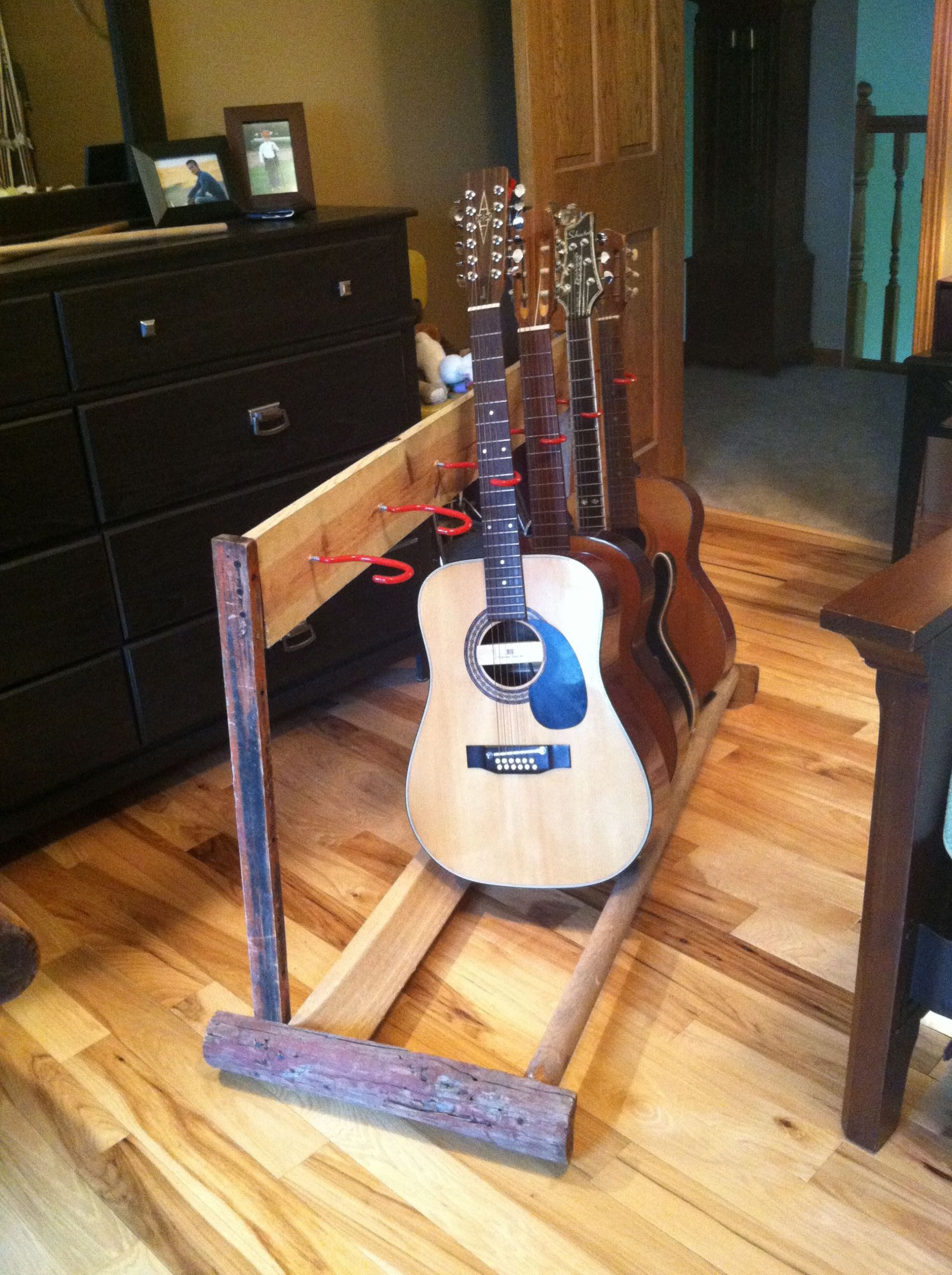 DIY Guitar Rack
 DIY guitar stand oldbarnwood
