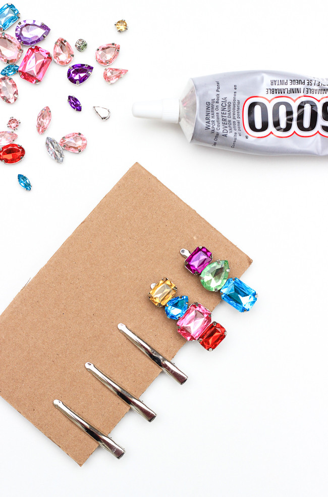 DIY Hair Clip
 10 Minutes or Less DIY Rhinestone Hair Clips The