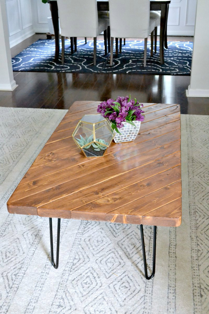 DIY Hairpin Coffee Table
 My 15 Minute DIY Hairpin Leg Coffee Table • Ugly Duckling