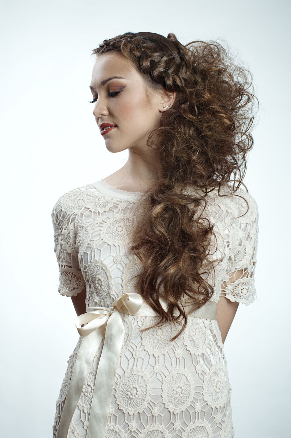 DIY Hairstyles For Curly Hair
 Let’s Turn Some Heads DIY Prom Hairstyle ´Dos For Curly