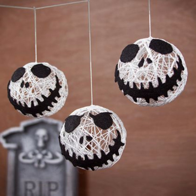 DIY Halloween Party Decor
 15 Effortless DIY Halloween Party Decorations You Can Make