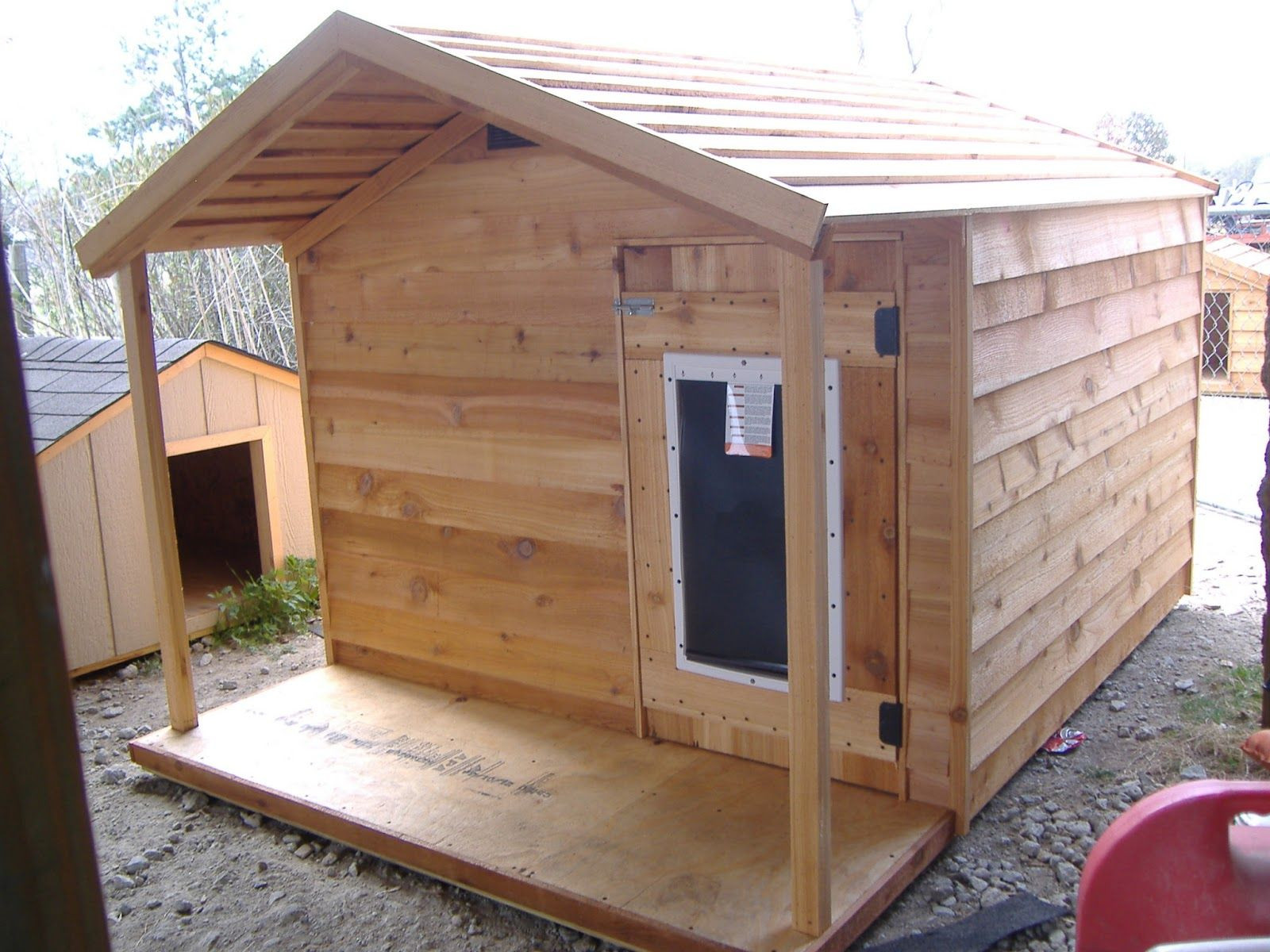 DIY Heated Dog House
 Rustic Dog House