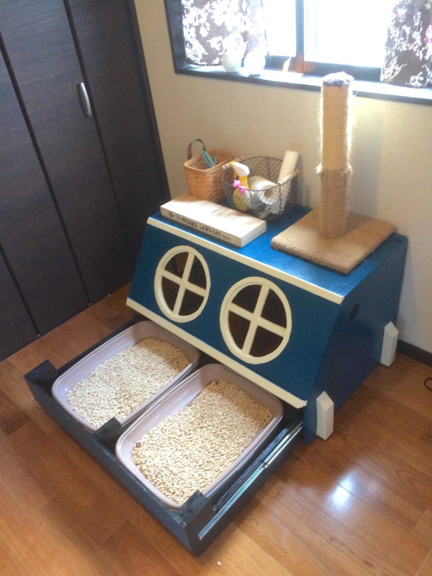 DIY Hidden Cat Litter Box
 Cat Parent Builds Child Resistant Kitty Litter Box
