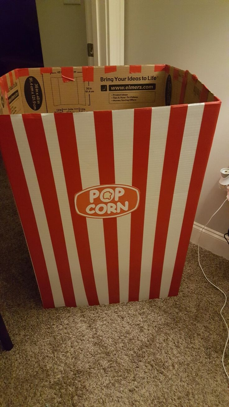 DIY Hollywood Party Decorations
 DIY giant popcorn box for movie party