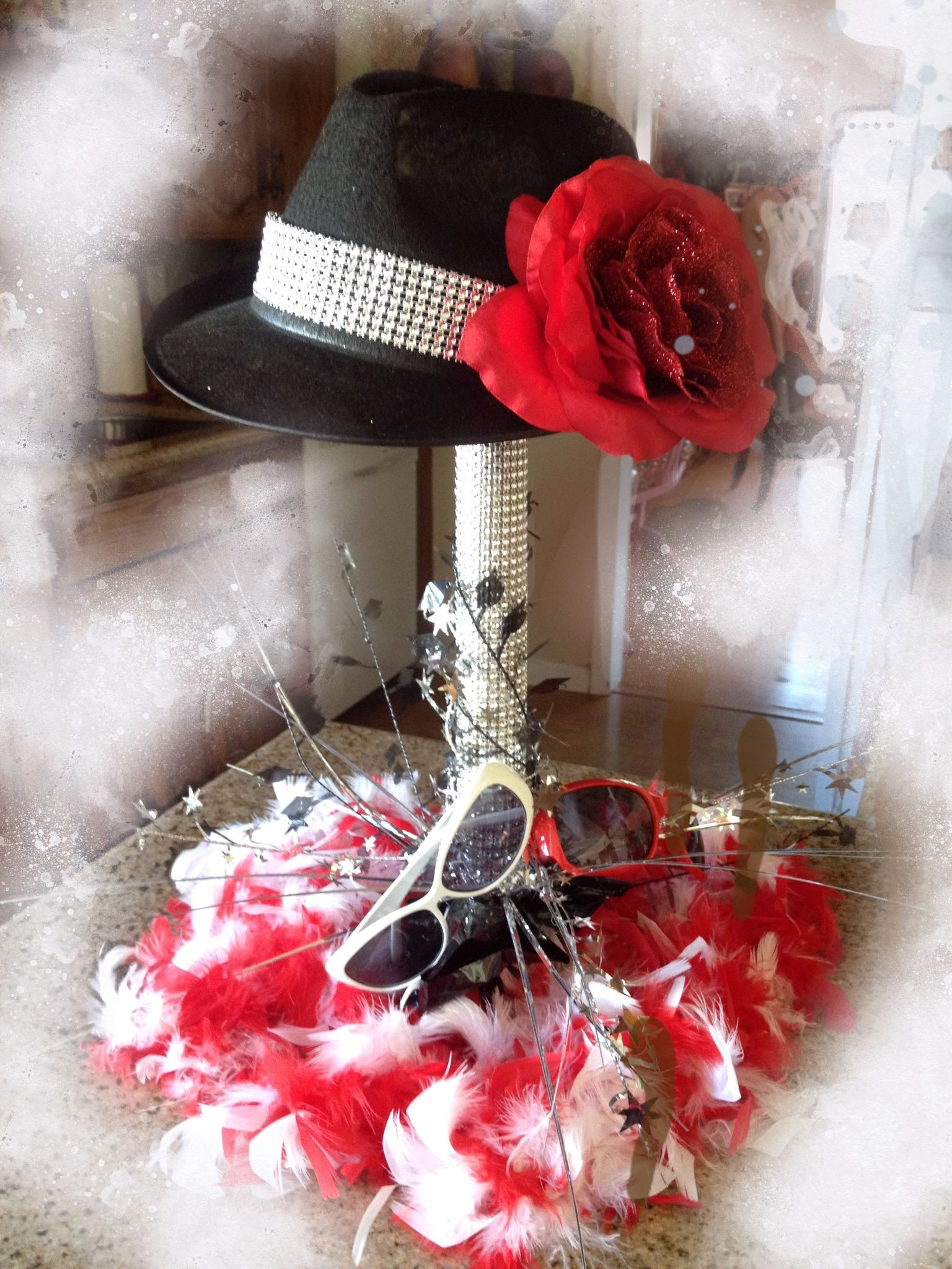 DIY Hollywood Party Decorations
 DIY Red Carpet Event centerpiece Black hat wrapping