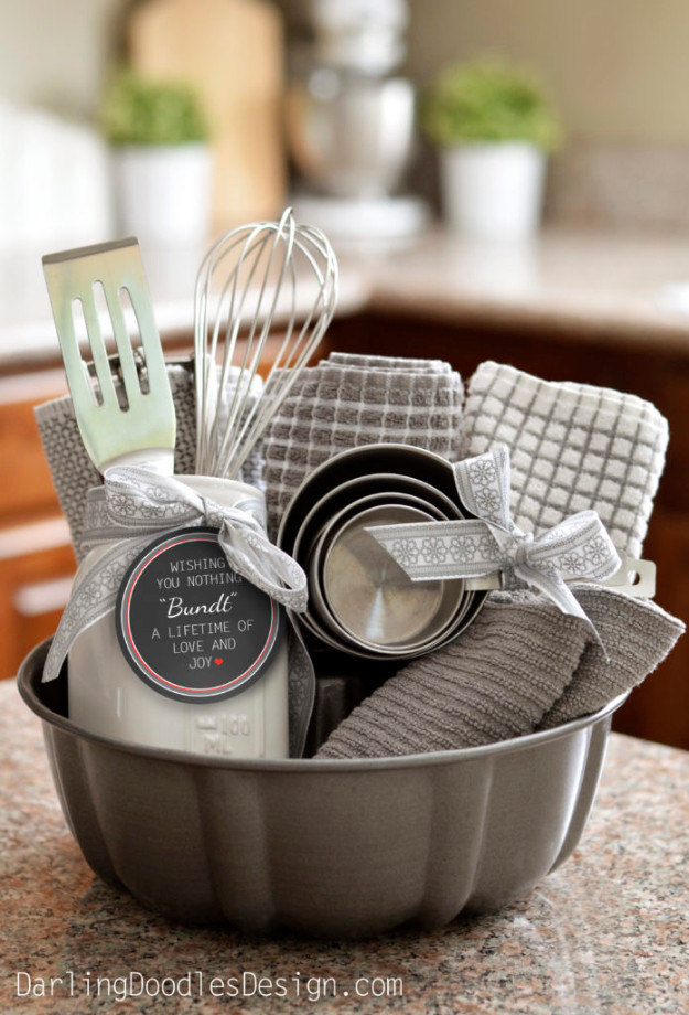 DIY Housewarming Gift Basket
 15 The Best DIY Housewarming Gifts That You Can Make To