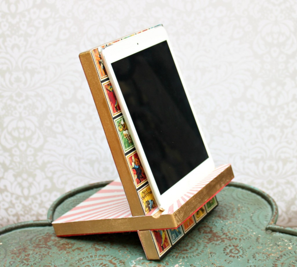 DIY Ipad Stand Wood
 Tablet Stand Gift DIY at Walnut Hollow Morena s Corner