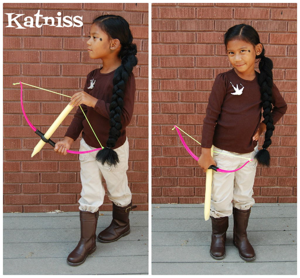 DIY Katniss Costume
 Whatever Dee Dee wants she s gonna it DIY Katniss