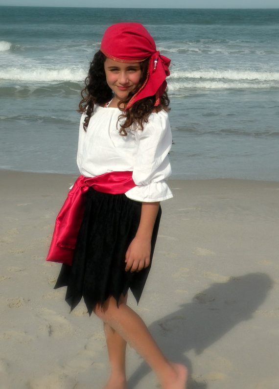 DIY Kid Pirate Costume
 Child Pirate Pirates Girl Halloween Costume size 6