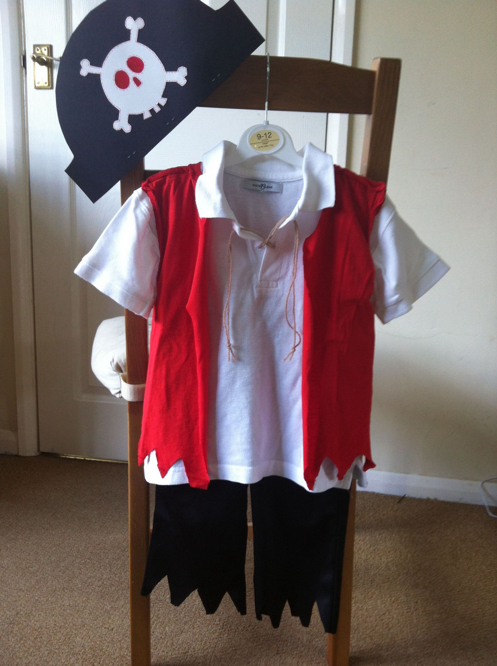 DIY Kid Pirate Costume
 DIY pirate kids costume