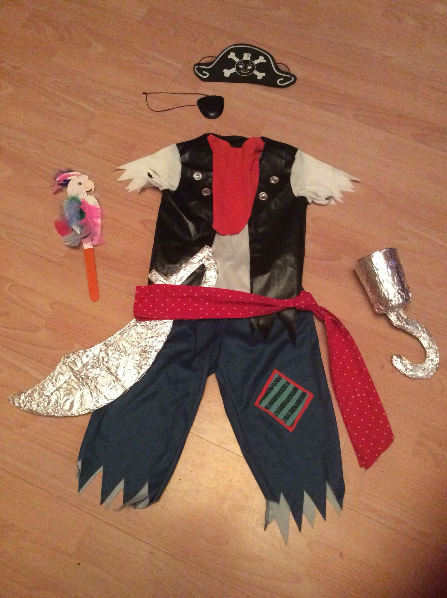 DIY Kid Pirate Costume
 Homemade pirate costume for worldbookday …