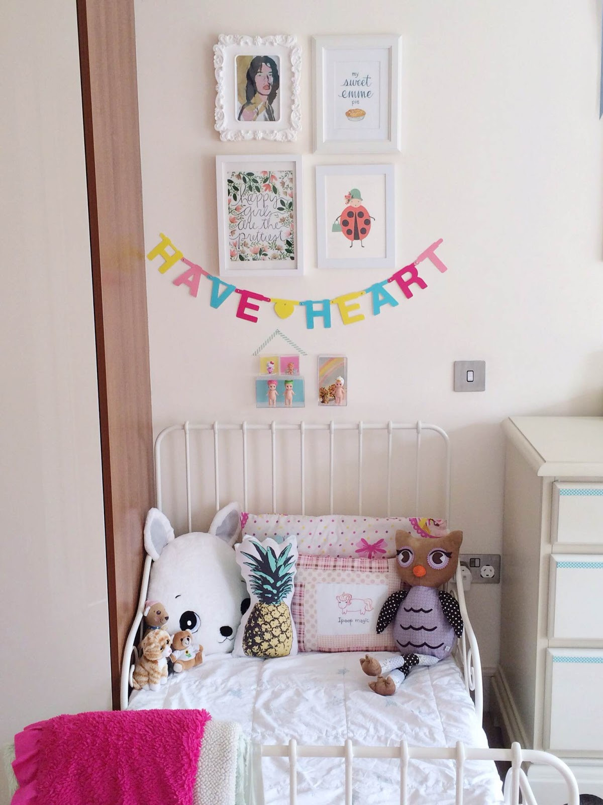 DIY Kids Bedrooms
 Pies & Gents DIY Display Shelf Kids Bedroom Details