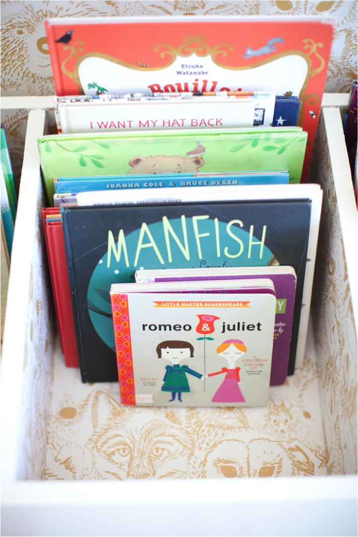 DIY Kids Book
 DIY kids book bin