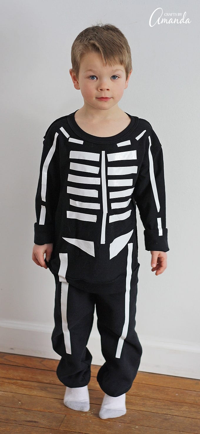 DIY Kids Skeleton Costume
 Skeleton Costume learn to make a skeleton costume using