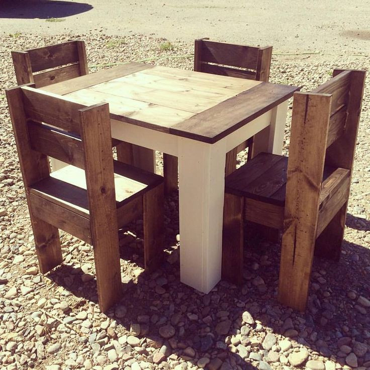 DIY Kids Table And Chairs
 2x4 kids table and chairs