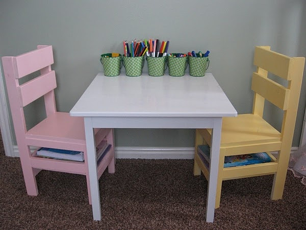 DIY Kids Table And Chairs
 Play table and chairs