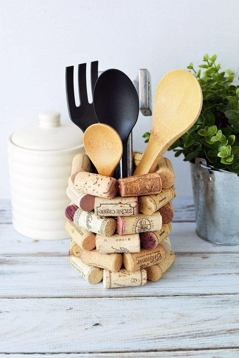 DIY Kitchen Utensil Organizer
 Wine Cork Craft Ideas DIY Kitchen Utensil Holder