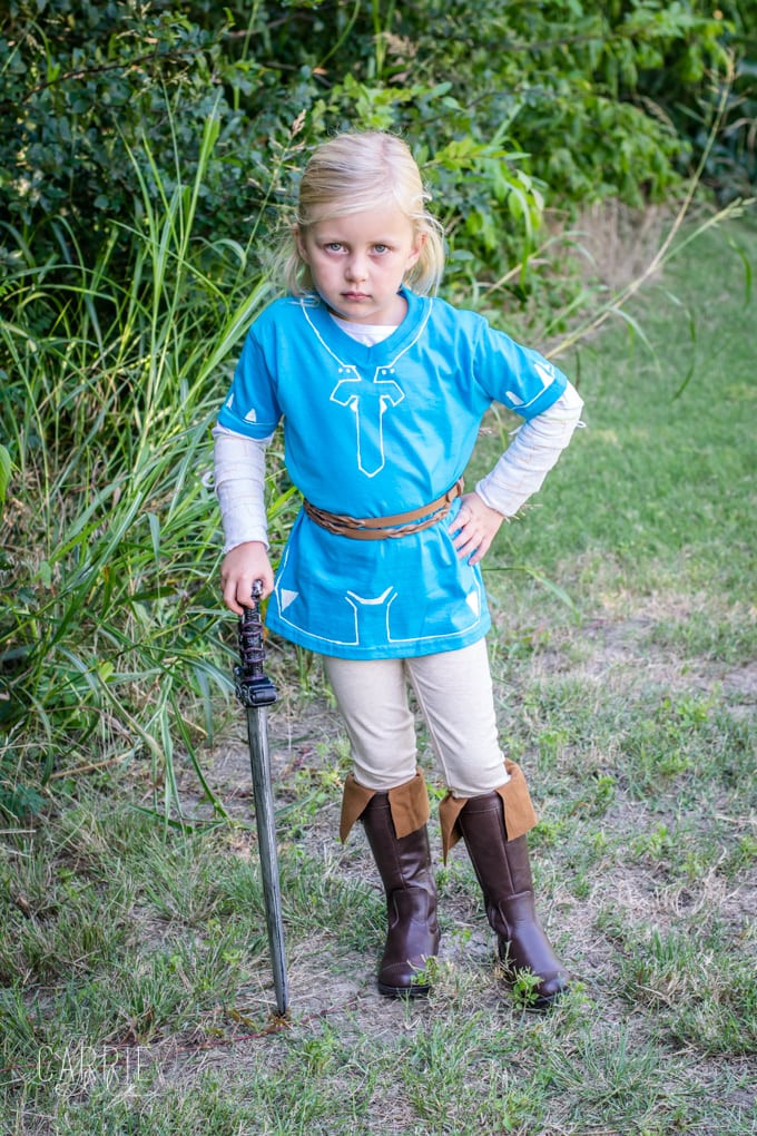 DIY Link Costume
 DIY Link Costume Breath of the Wild Carrie Elle