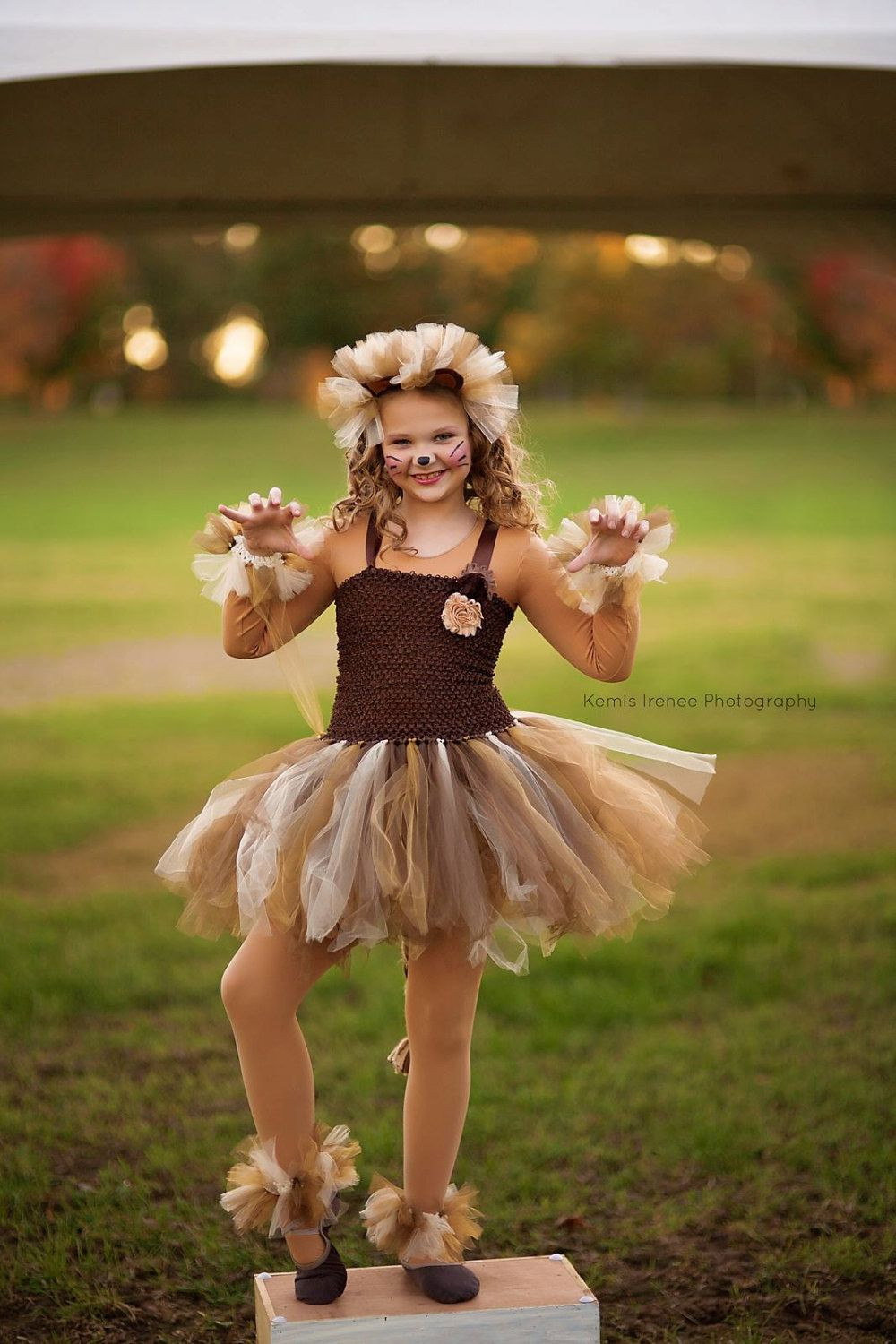 DIY Lion Costume For Adults
 León traje León tutú las niñas de vestir ideas por