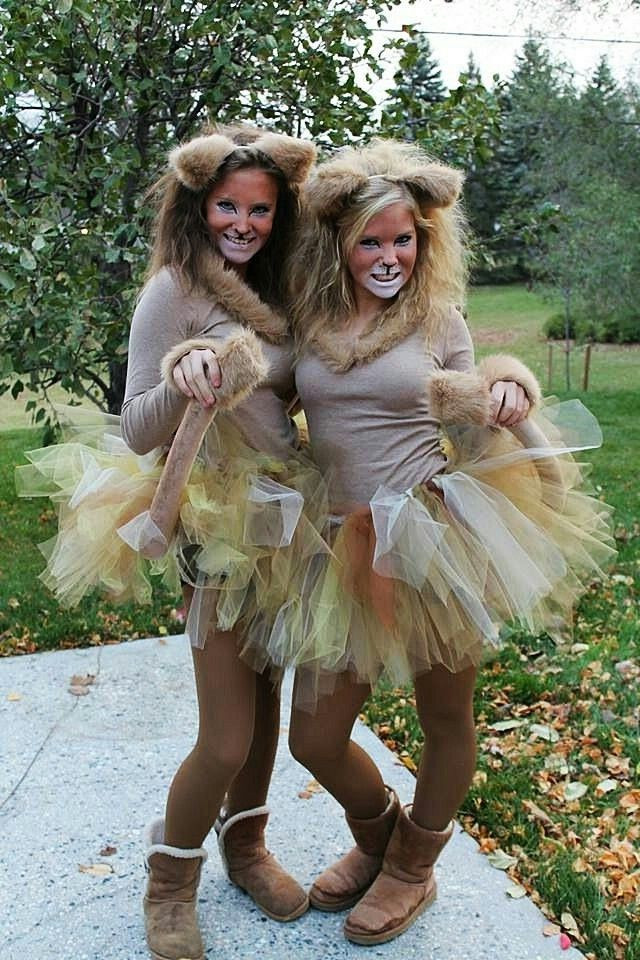 DIY Lion Costume For Adults
 Wizard of Oz lioness Halloween costumes
