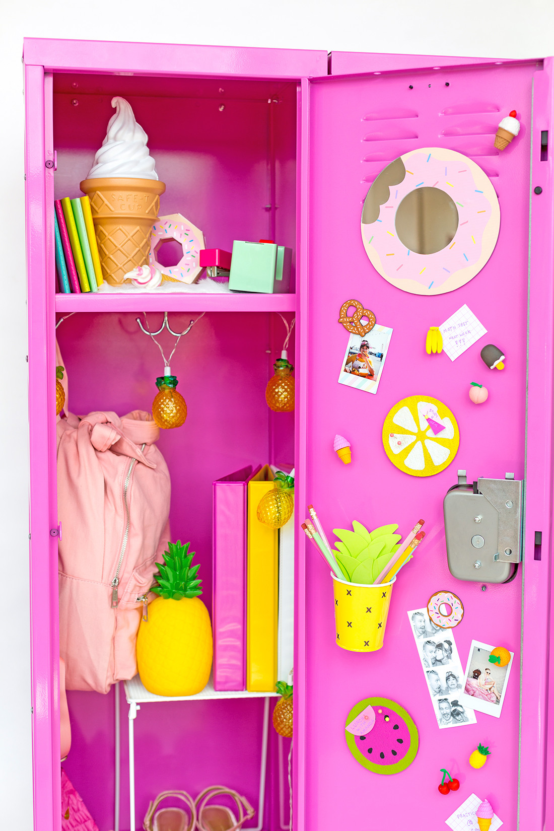 DIY Locker Decoration Ideas
 Colorful DIY Locker Decoration Ideas