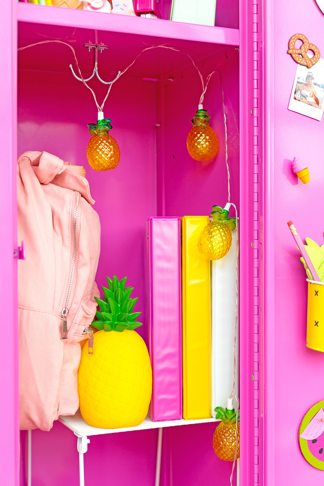 DIY Locker Decoration Ideas
 Colorful DIY Locker Decoration Ideas