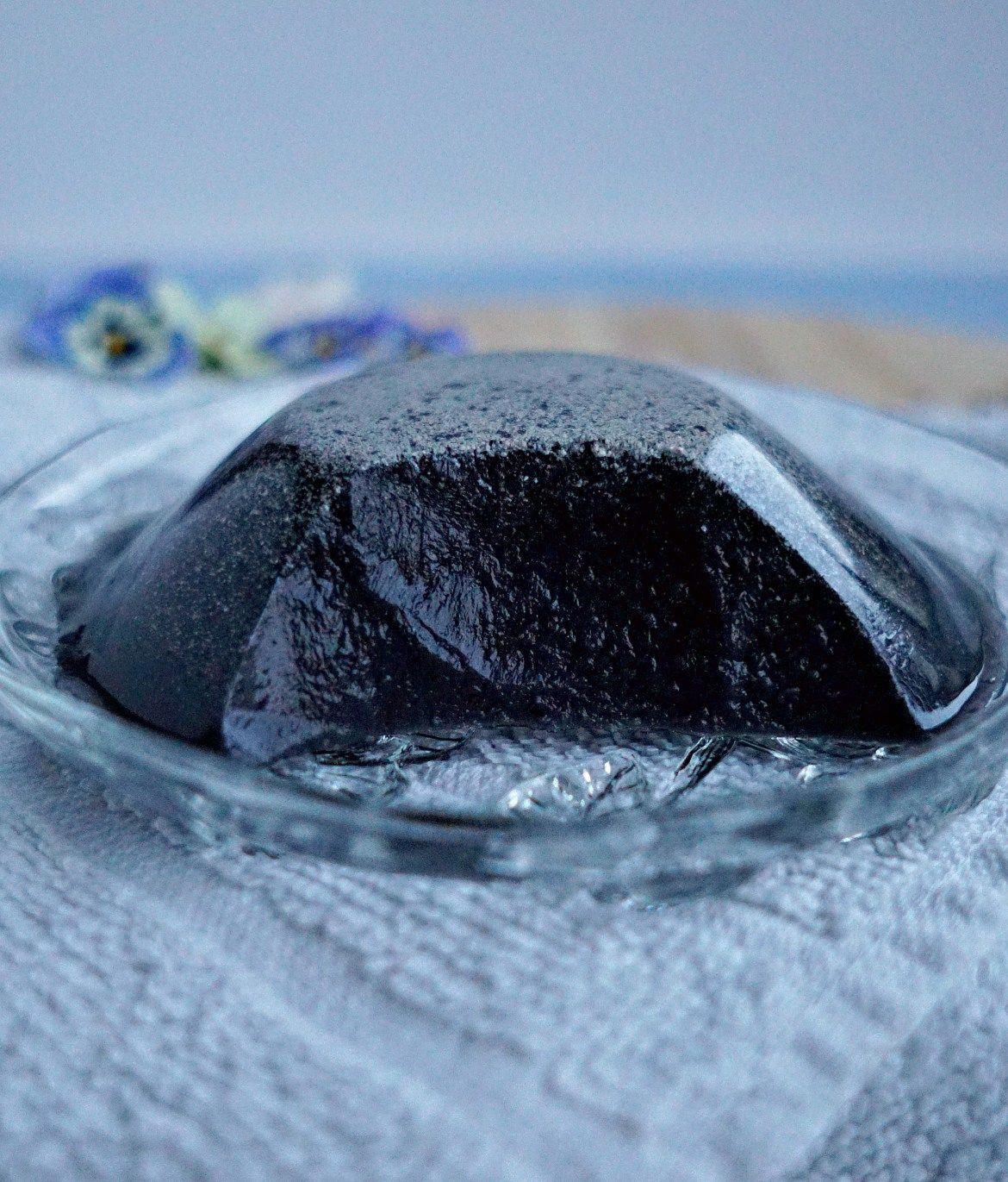 DIY Lush Face Mask
 A cheap and easy DIY LUSH dupe for Jelly Face Masks How