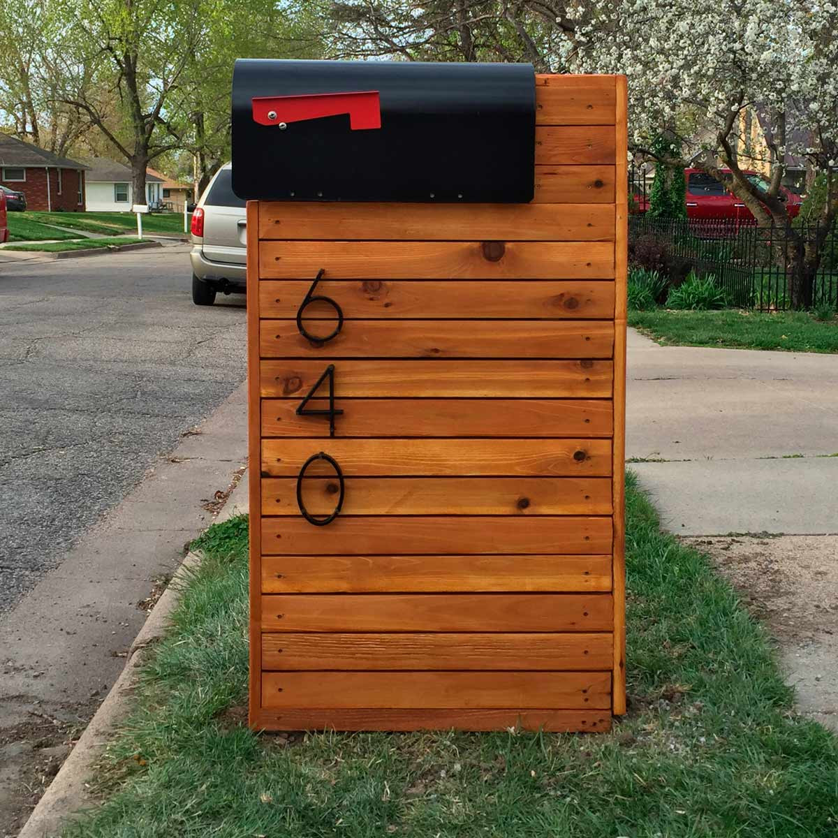 DIY Mailbox Post Ideas
 Reader Project DIY Solid Cedar Mailbox — The Family Handyman