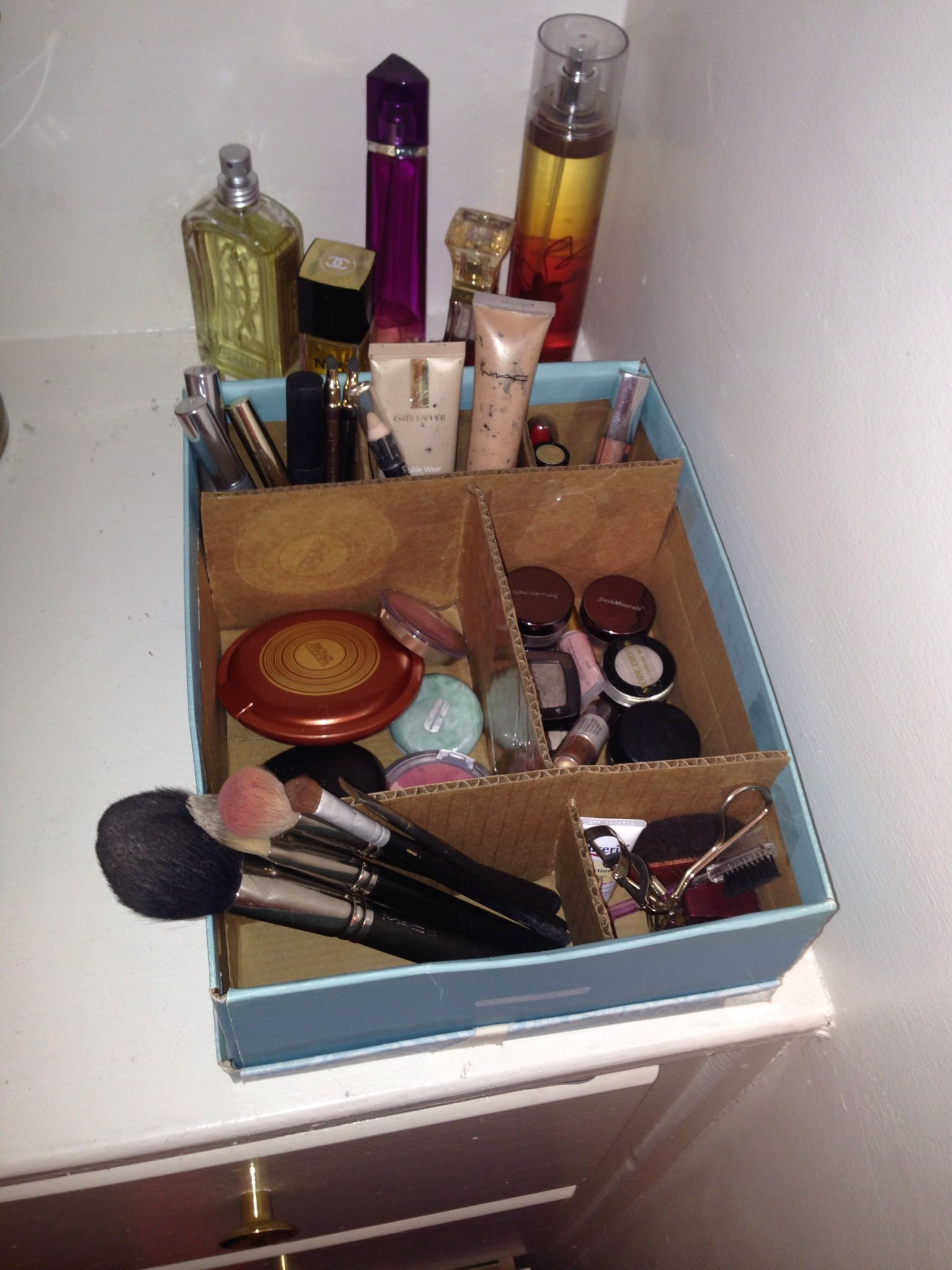 DIY Makeup Organizer Cardboard
 DIY makeup organizer idea I had that worked for me shoe