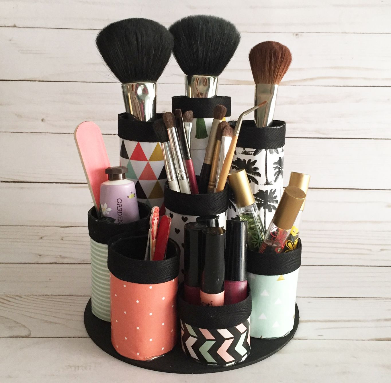 DIY Makeup Organizer Cardboard
 DIY Makeup Organizer Made from recycled paper towel tubes